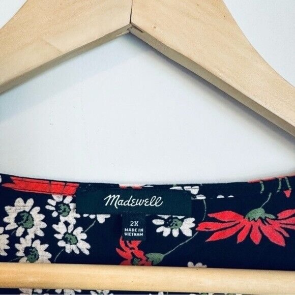 Madewell Hillside Daisies Tie Front Top Women’s Size 2X - Picture 6 of 6